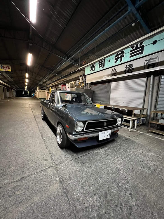 サニートラックのサニトラロング・サニトラ女子・nissan・生存確認に関するカスタム事例の投稿画像1枚目