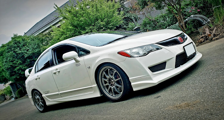 シビックタイプRのFD2・みんなでつくろうホイール図鑑・CE28N・CE28N GENESIS・CE28 CLUB RACER IIに関するカスタム事例の投稿画像7枚目