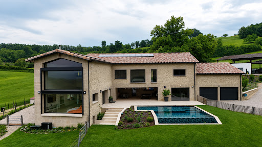 Modern villa with pool and green garden in this luxury house for sale in Le Chalon ($1,564,368 - 366 m²)