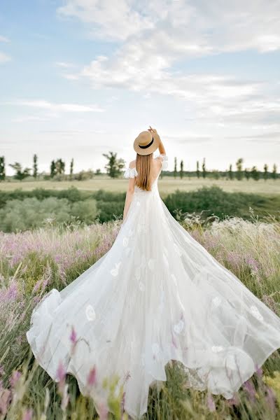 Wedding photographer Anastasiya Nikuyko (stir). Photo of 17 February 2022