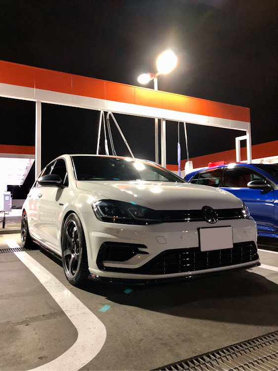 ゴルフ Rの洗車会・24時間・プチオフに関するカスタム事例の投稿画像1枚目