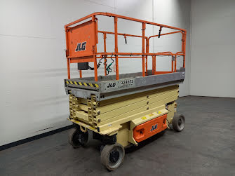 Picture of a JLG 3246ES