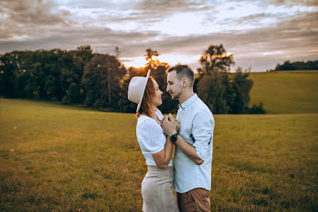 Wedding photographer Barbora Chmelařová (fotobarbora). Photo of 3 April 2023