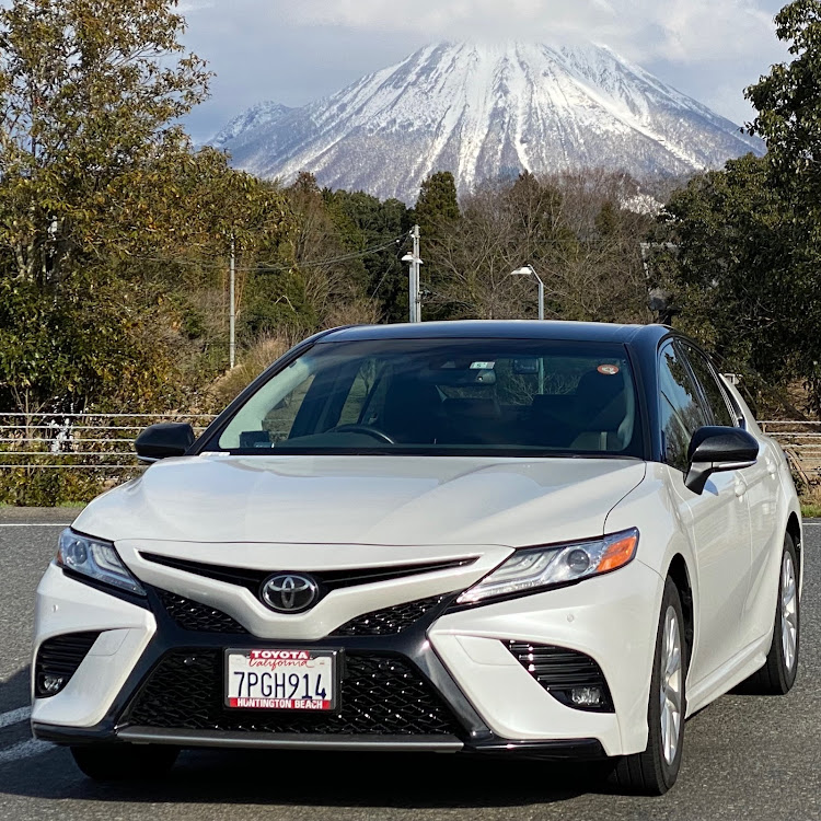 カムリのカムリ・usdm・two-k魂・大山とコラボに関するカスタム事例の投稿画像1枚目