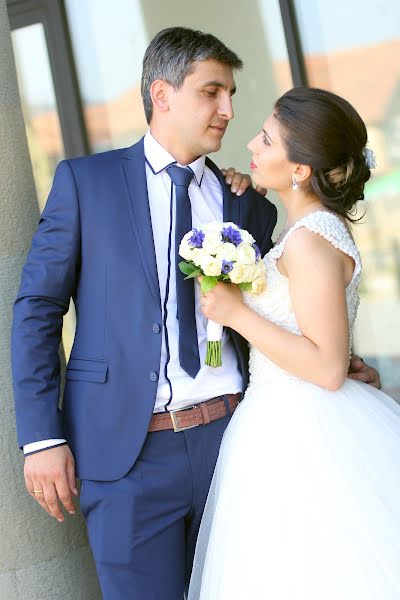 Jurufoto perkahwinan Alex Oganezov (fotolexstudio). Foto pada 19 November 2018