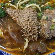 牛肉麵．雞湯(新信義店)