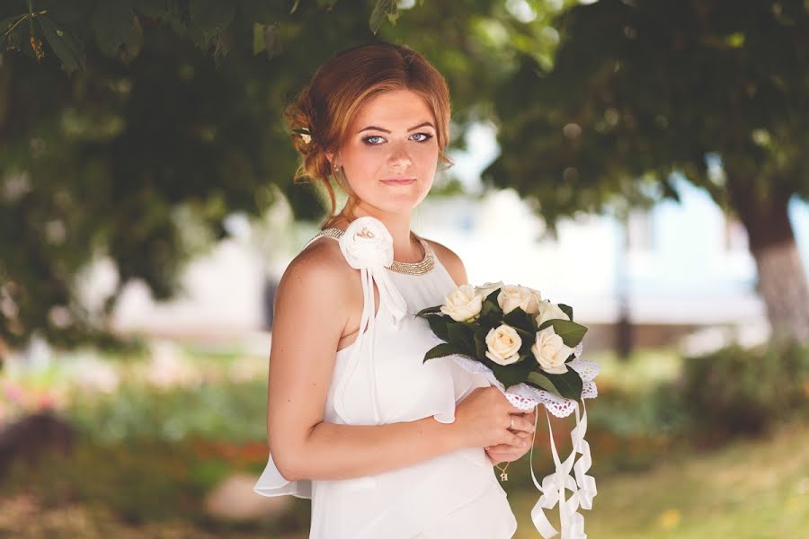 Wedding photographer Aleksandr Saribekyan (alexsaribekyan). Photo of 25 July 2013