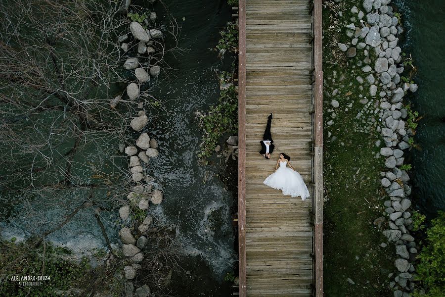 Fotografo di matrimoni Alejandro Souza (alejandrosouza). Foto del 22 agosto 2019