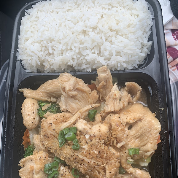 Gluten-Free Takeout at Dee Thai Food