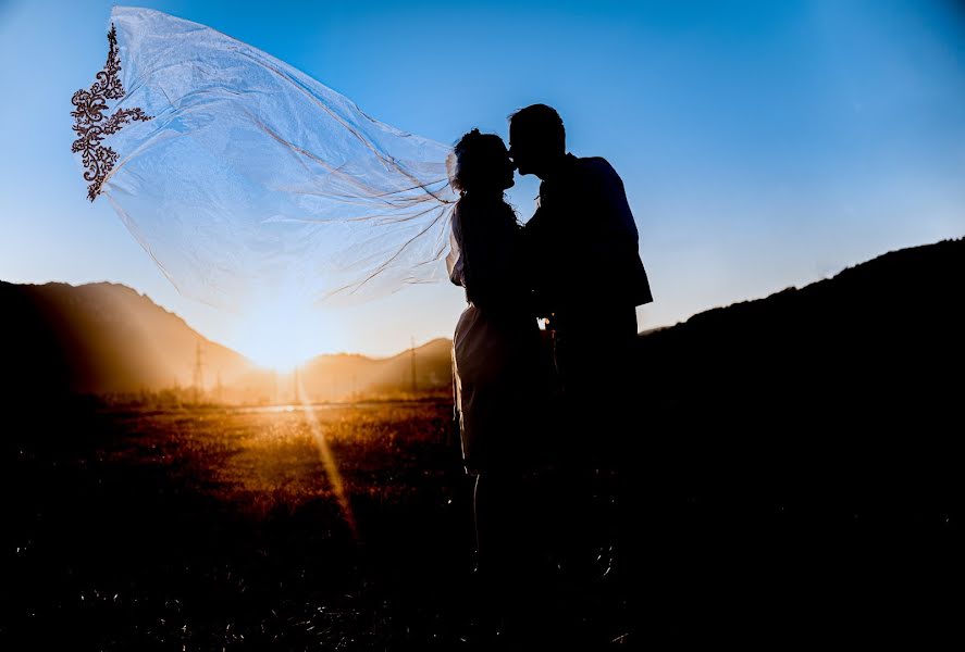 Wedding photographer Sabin Florin (sabinfotograf). Photo of 24 June 2021