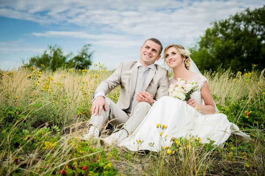 Fotografo di matrimoni Viktoriya Kubarenko (kviktoria). Foto del 9 agosto 2017