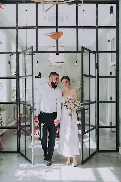 Wedding photographer Svetlana Voinova (lanashadow). Photo of 24 March 2021