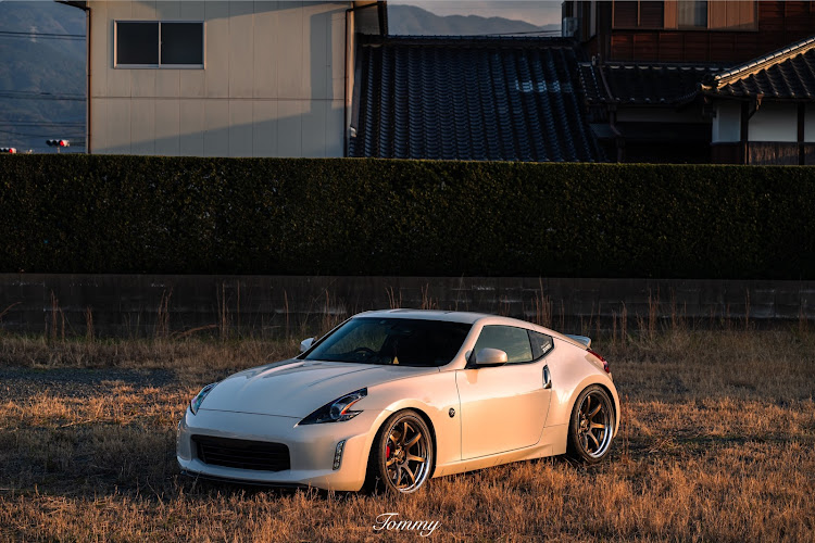 フェアレディZの今年もあとわずか・フェアレディZ・Fabro Racing・カモイレーシング・今年1年ありがとうございましたに関するカスタム事例の投稿画像1枚目