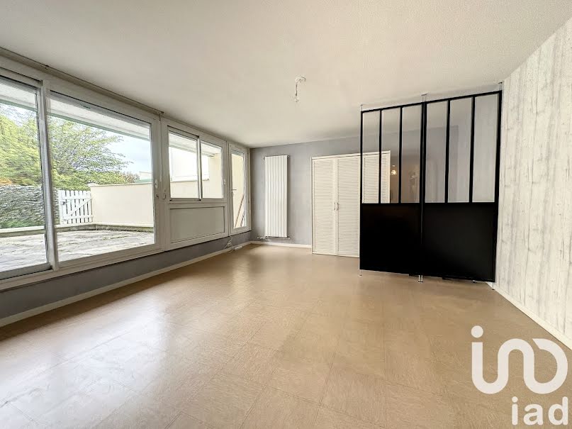 Vente appartement 2 pièces 60 m² à Vaux-le-Pénil (77000), 168 000 €