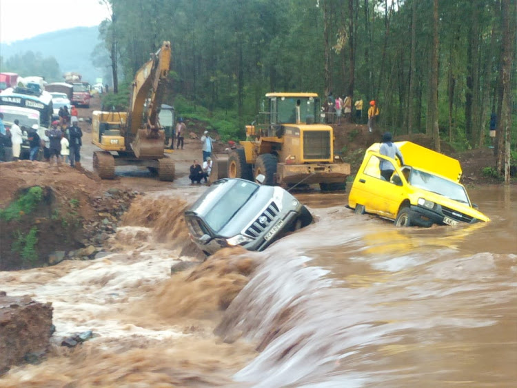 On Friday evening, the road remained impassable for more than 10 hours after raging floods swept away the temporary bridge at Kodada market in the area, September 27, 2019.