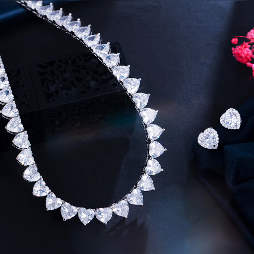 Title 7, New Love Heart-shaped Zircon Necklace and Earri...