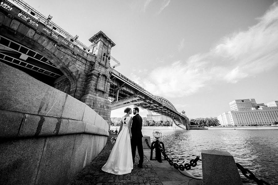 Wedding photographer Slava Pavlov (slavapavlov). Photo of 14 December 2015