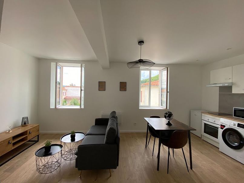 Location meublée appartement 2 pièces 33 m² à Mazamet (81200), 420 €