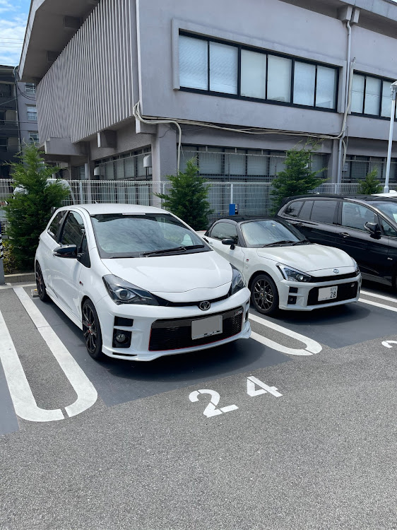 ヴィッツのGRMN Vitzさんが投稿したカスタム事例の投稿画像1枚目