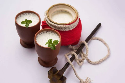 Namkeen Lassi [Serves 2]