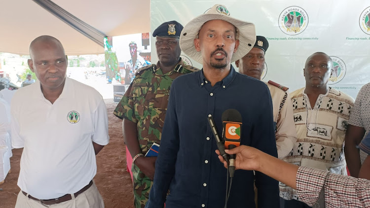 The kenya roads board director General Rashid Mohamed speaking to the press on Thursday.