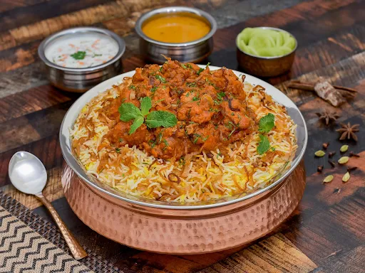 Chicken Tikka Bucket Biryani (serves 3)