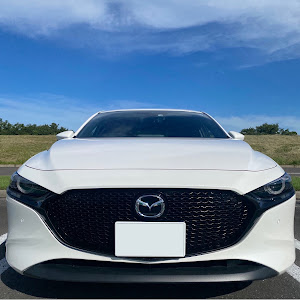 MAZDA3