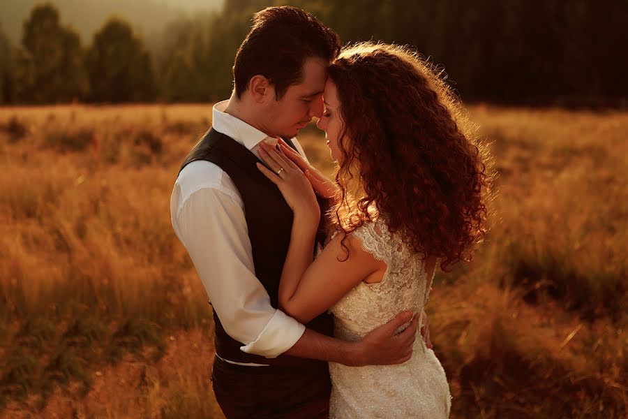 Fotógrafo de bodas Sabina Mladin (sabina). Foto del 1 de agosto 2015