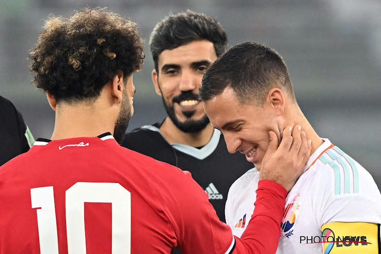 📷 Blij elkaar weer te zien: Duivels Hazard en Courtois dollen met tegenstander na match tegen Egypte
