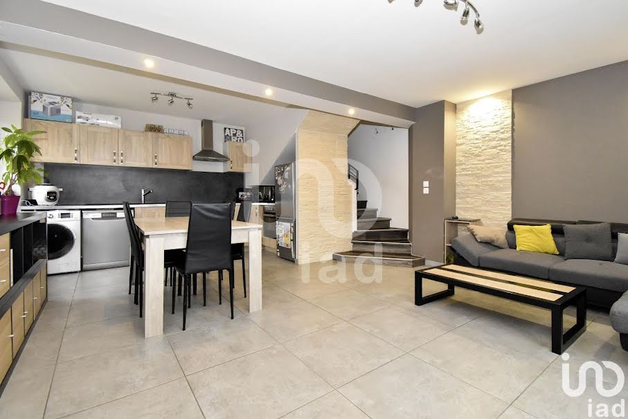 Vente appartement 3 pièces 61 m² à Saint-Clar-de-Rivière (31600), 132 500 €