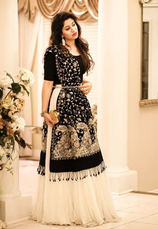 15 Indian Wedding Guest Outfit Ideas To Make A Statement This Wedding  Season