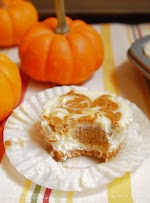 Pumpkin Swirl Cheesecake Cupcakes was pinched from <a href="http://www.sarahcupcake.com/2012/09/pumpkin-swirl-cheesecake-cupcakes.html" target="_blank">www.sarahcupcake.com.</a>