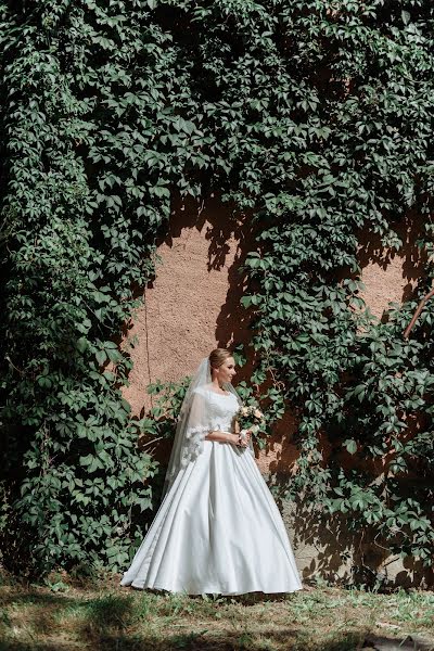 Wedding photographer Denis Konstantinov (380960170930). Photo of 21 September 2017