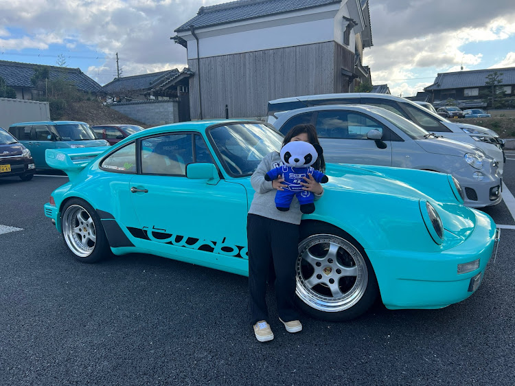 930ターボの愛車のお尻はこんな感じ・JO-9・クリスマスデート・ポルシェ911・ジネッタG4に関するカスタム事例の投稿画像3枚目