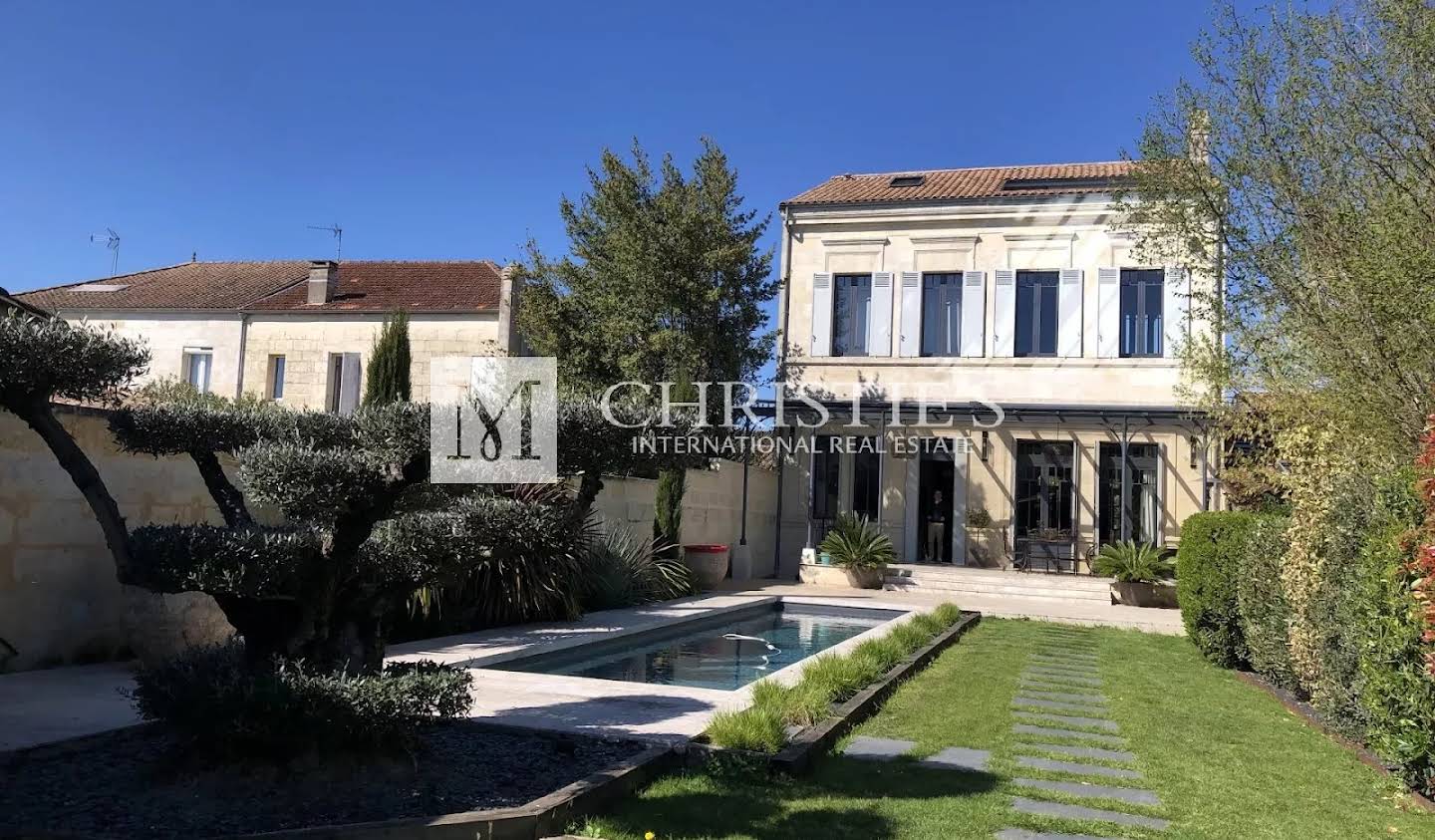House with pool and garden Libourne