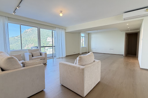 Prestige property for sale in Repulse Bay (Hong Kong)