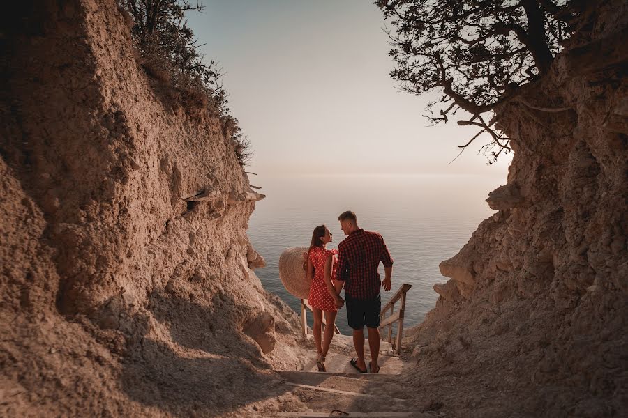 Fotografo di matrimoni Elena Poletaeva (lenchic). Foto del 23 luglio 2020