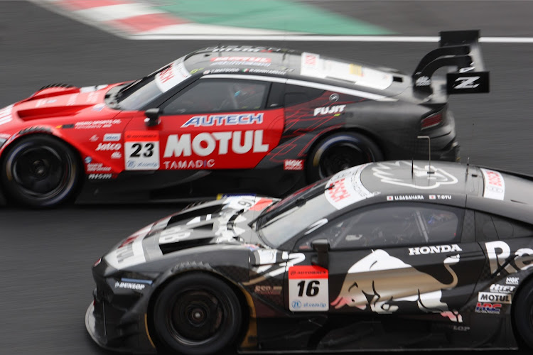 NSXのSUPER GT公式テスト・一眼レフ練習中に関するカスタム事例の投稿画像1枚目