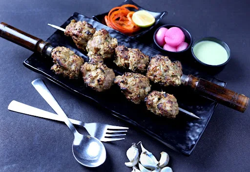 Chicken Lehsuni Tikka