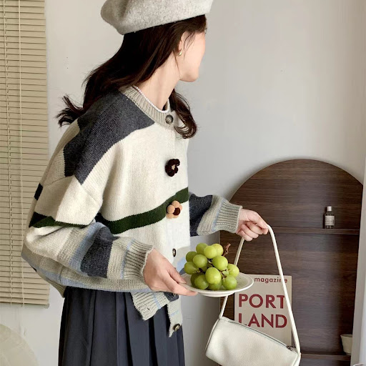 Title 3, Loose Gentle Round Neck Knitted Cardigan