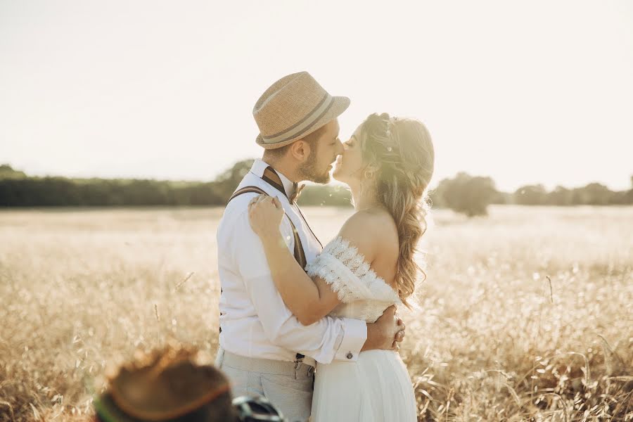 Fotógrafo de casamento Foto Burç (fotoburc). Foto de 19 de fevereiro 2019