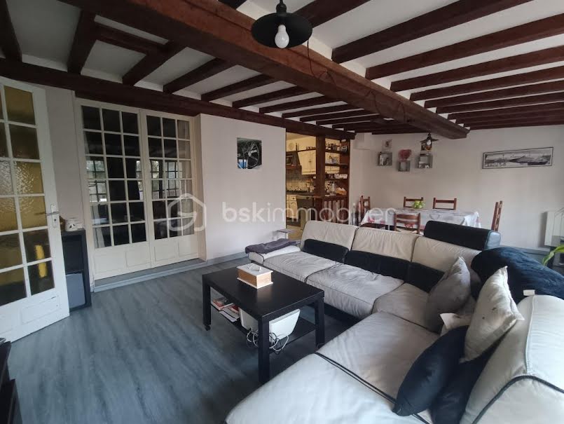 Vente maison 6 pièces 163 m² à Lisieux (14100), 267 000 €