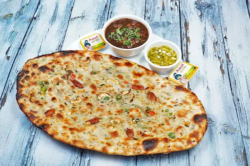 Jumbo Kulcha + Chane + Pudinaonion Chutey + Amul Butter