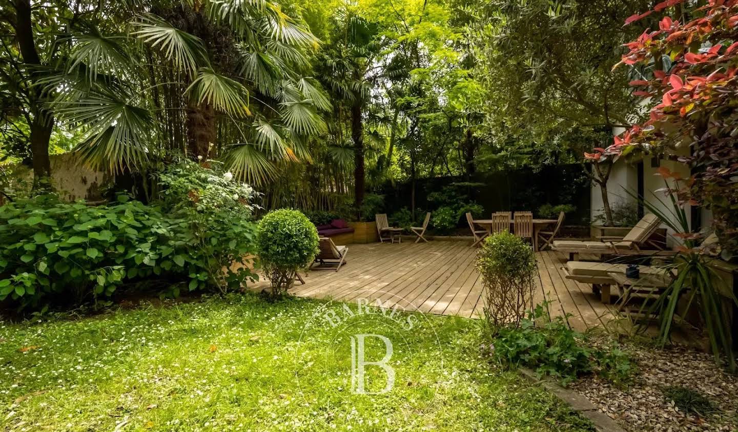 Maison avec jardin et terrasse Suresnes