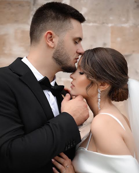 Fotografo di matrimoni Eva Vikulina (evavi). Foto del 3 maggio 2022