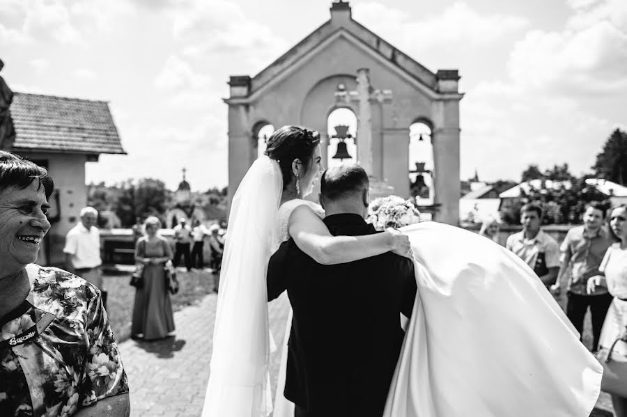 Fotógrafo de casamento Yura Danilovich (danylovych). Foto de 27 de setembro 2018