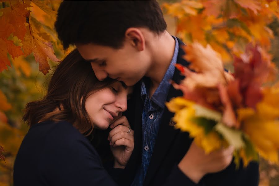 Fotografo di matrimoni Darya Danilova (danilovadarya). Foto del 3 ottobre 2015