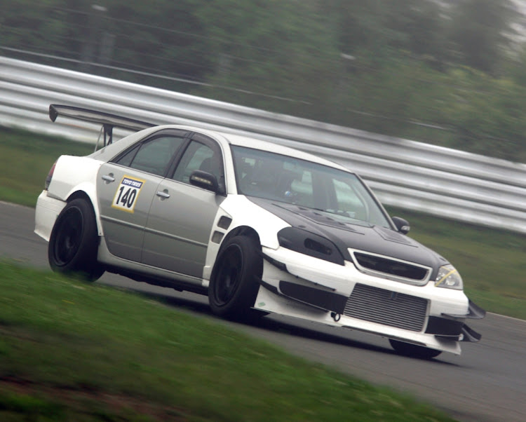 マークIIのJZX110 KAZUMAさんが投稿したカスタム事例の投稿画像1枚目