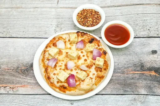 Onion And Paneer Pizza