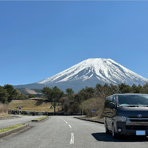 ハイエースバン GDH201V